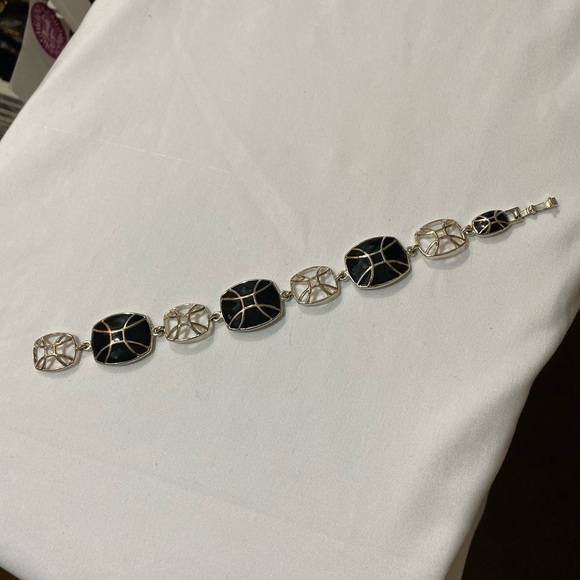 BEAUTIFUL BRACELET - Picture 6 of 7